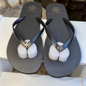 Tory Burch Black Flip Flops Sandals with Logo Size 9 NEW